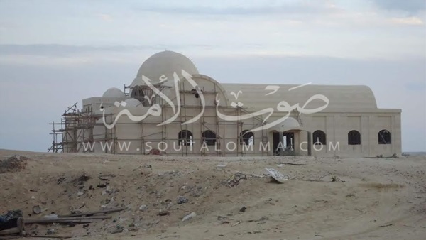 «الأسرار الخفيه» وراء تصاعد أزمة الدير المنحوت.. رهبان يتصدون لإزالة السور المخالف ويرفضون اتفاق «الأنبا إرميا».. و«البابا» يتبرأ من «رهبان وادى الريان»: صبرت عليهم لأقصى درجة