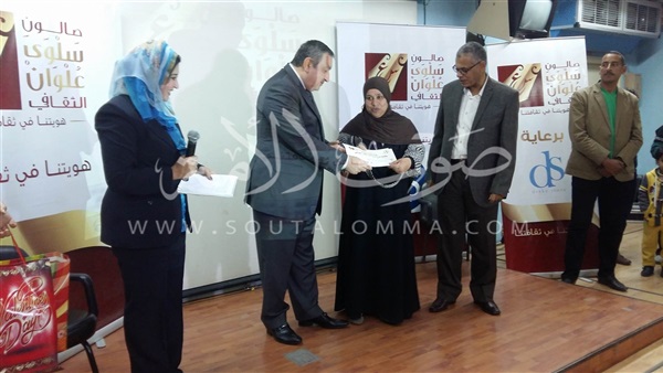 بالصور.. عصام شرف يكرم الأمهات المثاليات باحتفالية «أبو الريش»