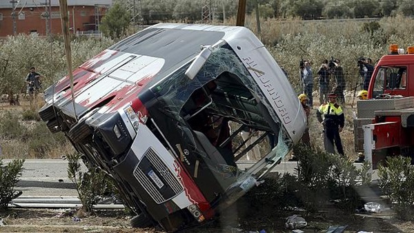 13 طالبة أجنبية بين ضحايا حافلة تحطمت فى إسبانيا