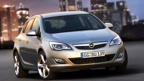 100 ألف جنيه جمارك السيارة «أوبل استرا» وارد الخليج