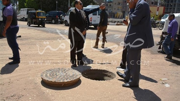 بالصور.. محافظ سوهاج يتفقد مدينة المنشاة والعسيرات  