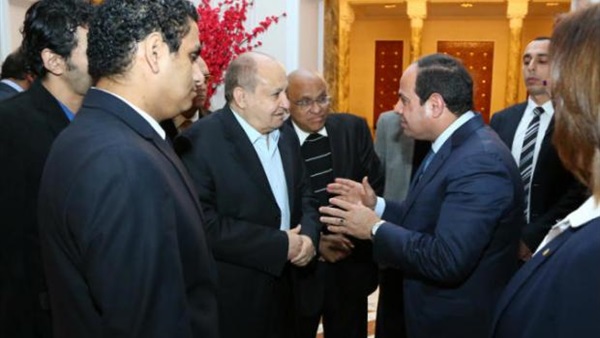 انتهاء لقاء الرئيس بالمثقفين بعد 3 ساعات