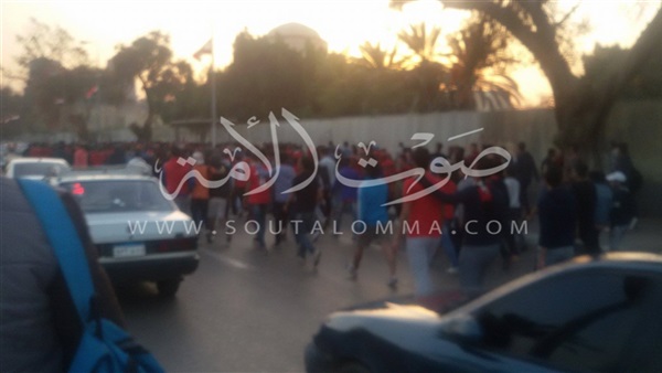 بالصور.. الأولتراس يتحدى الأمن ويعلن حضوره مباراة الشمس بدوري اليد
