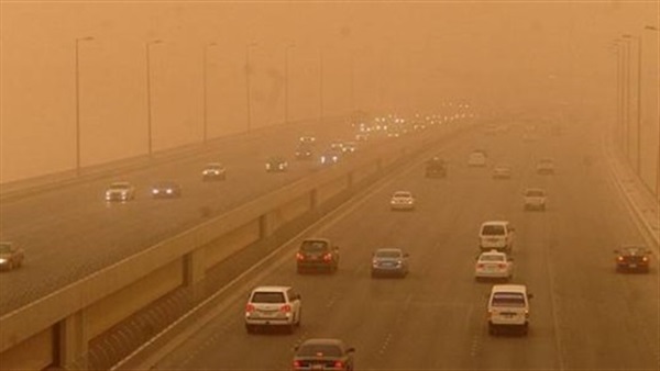 عاصفة ترابية علي الثغر مع استمرار حركة الملاحة ببوغازي الاسكندرية والدخيلة