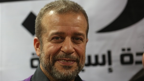 شريف منير يواصل «من 30 سنة» بالإسكندرية