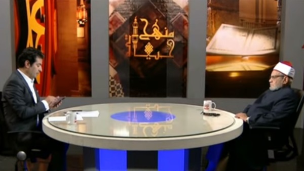 بالفيديو.. أحمد كريمة لـ«جمعة»: «فتواك في الخمر لا يعتد بها» 