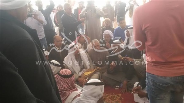بالصور.. 5 مليون جنيه فدية خصومة ثأرية بين قبيلتين بالإسماعيلية