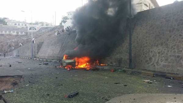 مقتل 13 شخصا فى تفجير سيارة بعدن جنوب اليمن