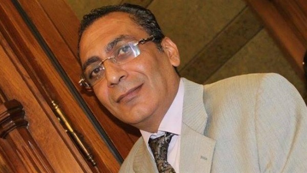 «أشرف أنيس»: الرهبان يتحكمون فى زواج الأقباط