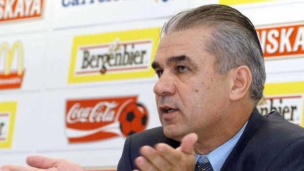 مدرب رومانيا: اسبانيا تضم لاعبين من العيار الثقيل