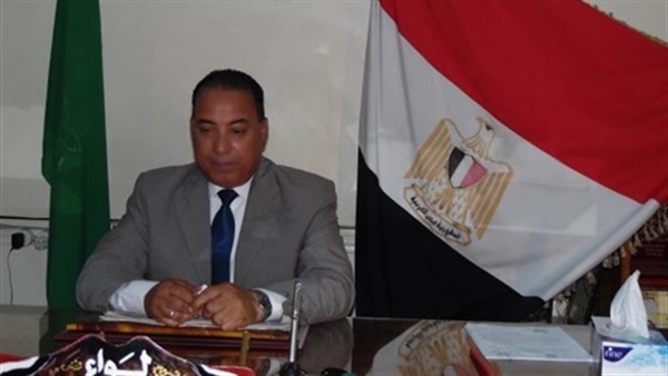 «عبدالبارئ» فى منتدى الحوار بالمعهد التجارى بقويسنا