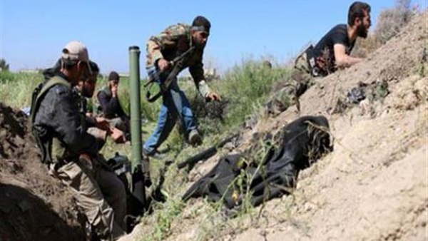 لبنان: قتلى وجرحى في اشتباكات بين داعش والنصرة 