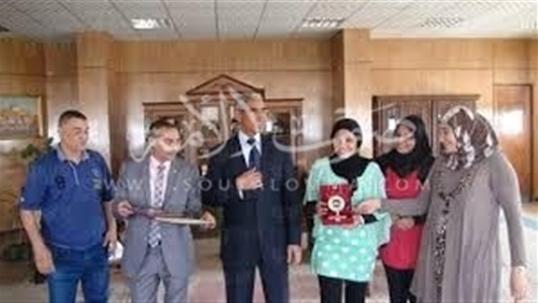 إعلامي يطالبون بإقاله مدير مستشفى قنا الجامعي من منصبه