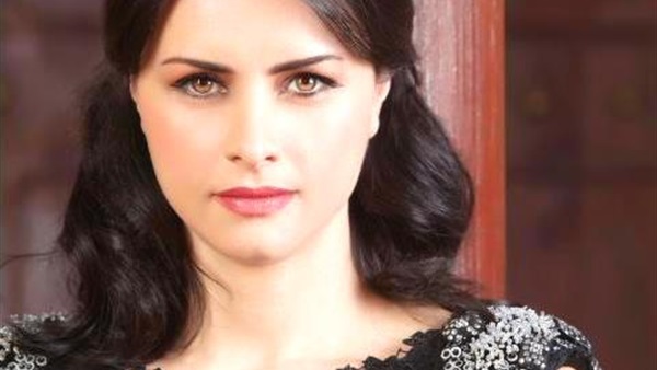 نور اللبنانية تنتهي من تصوير 90% من دورها في فيلم "من 30 سنة"