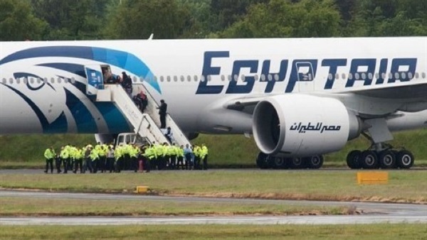 تأجيل إقلاع طائرة «مصر للطيران» المتجهة إلى نيويورك