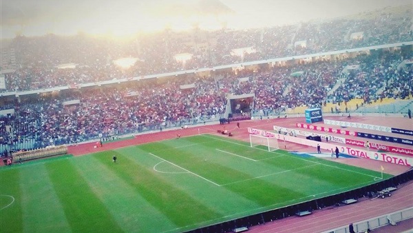 بالصور: الجماهير تمليء ملعب «برج العرب»