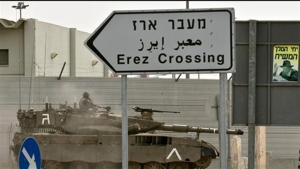الاحتلال يوافق على سفر 22 عبر معبر «إيرز»