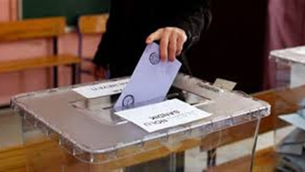 المصريون في النمسا وسلطنة عمان يدلون  بأصواتهم في أنتخابات مجلس النواب  