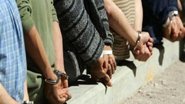 ضبط تشكيل عصابي ينتحل صفة ضباط شرطة بالعجوزة