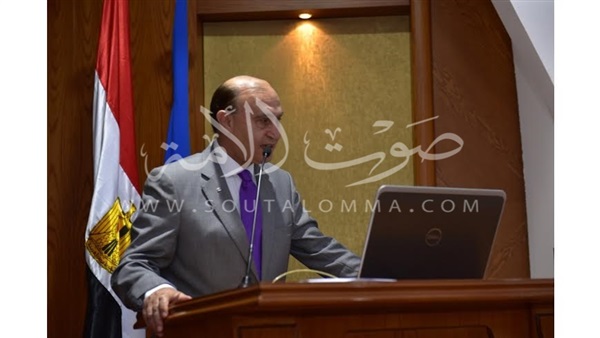 «مميش» يستعرض الفرص الاستثمارية مع وفد أمريكي بالإسماعيلية 