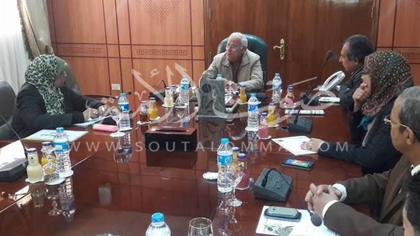 بالصور.. محافظ بورسعيد يلتقي المجلس الإقليمي للسكان وتنظيم الأسرة