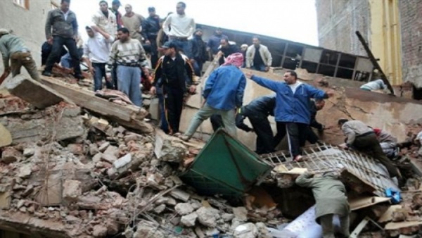 انهيار منزل من 3 طوابق بقرية بلقاس فى الدقهلية