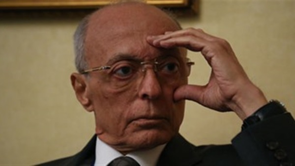 نقل سيف اليزل للمستشفى لتدهور حالتة الصحية