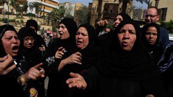 أهالي «شهيد الدرب الأحمر» يتظاهرون أمام محكمة التجمع الخامس