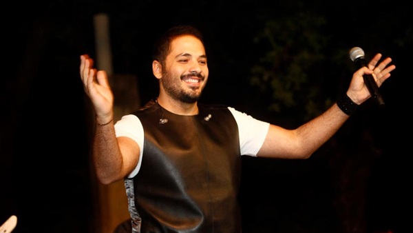 أرابيكا ميوزيك تروج لـ«حبايب» رامى عياش بوسط البلد  