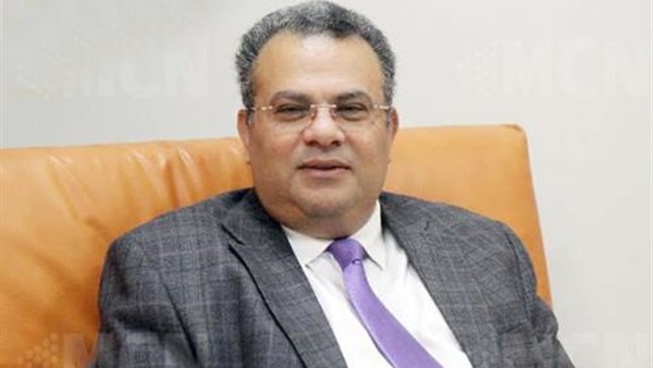 «أندريا زكي» يغادر القاهرة متجهًا إلى برلين 