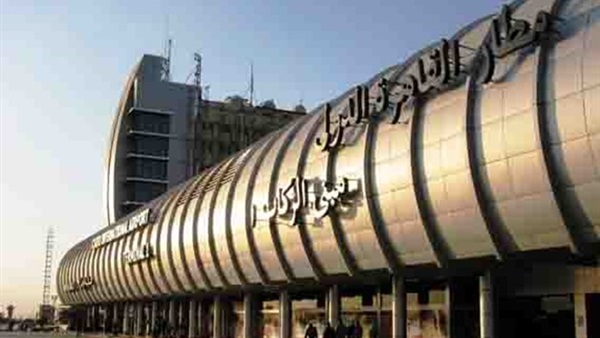 انتظام حركة الملاحة الجوية بمطار القاهرة