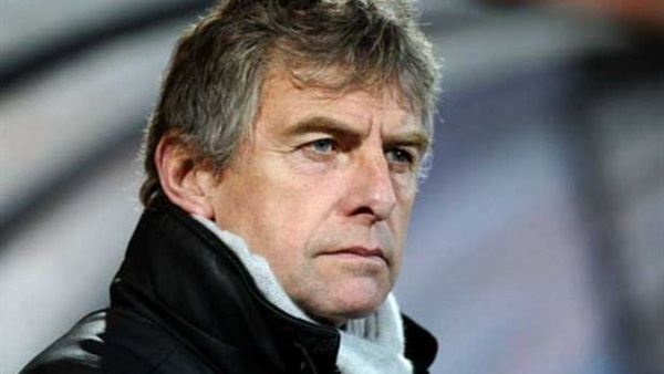 الاتحاد الجزائري يقيل المدرب الفرنسي من تدريب المنتخب