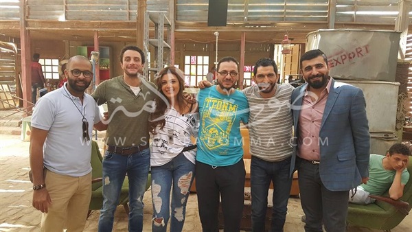 بالصورة.. ريهام حجاج والفيشاوي في كواليس «القرد بيتكلم»