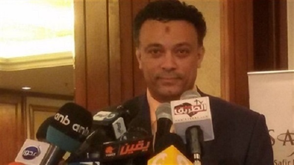 حزب «الثورة المصرية» يطالب بعودة اللقاءات الجماهيرية مع محافظ الإسكندرية