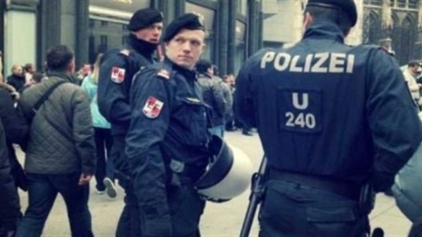 رومانيا تلقي القبض على إسرائيليين بتهمة تهديد مسؤلة عن قضايا فساد