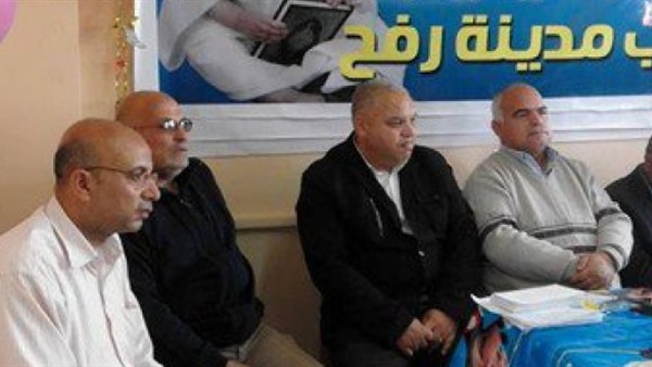 مركز شباب رفح يكرم 45 من الأمهات المثاليات والأطفال اليتامى