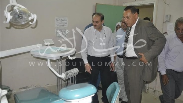 غراب يتفقد منشآت مستشفى جامعة قناة السويس 