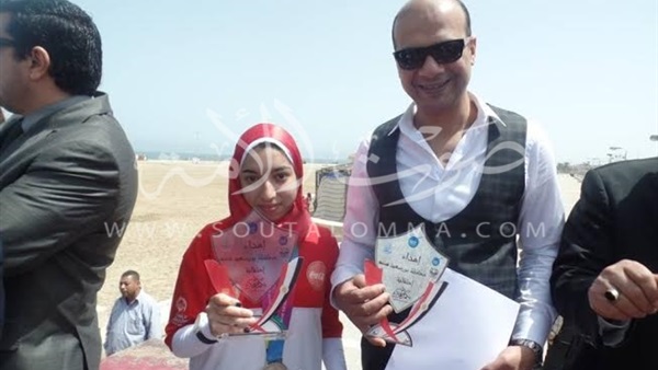 بالصور.. تكريم بطلة العالم لألعاب القوى ببورسعيد