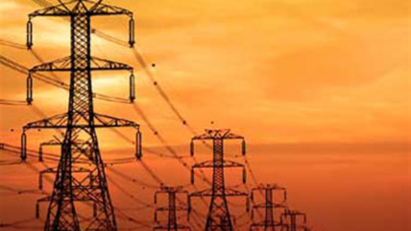 «الكهرباء»: جار إعادة التيار الكهربائي بمنطقة المساعيد بالشيخ زويد