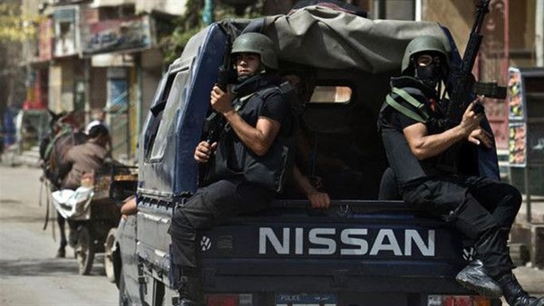 مباحث الجيزة تلقي القبض على 3 عنصار إرهابية