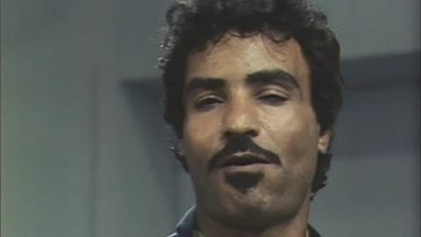 بالفيديو.. حمدي الوزير يضحك على مشهده الشهير في «المغتصبون»