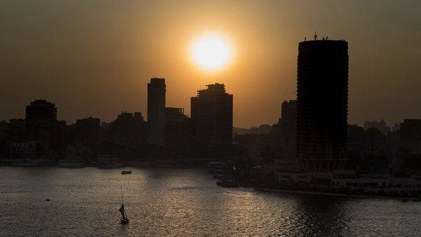 «الأرصاد»: موجة حارة تضرب البلاد والعظمى بالقاهرة 40 درجة