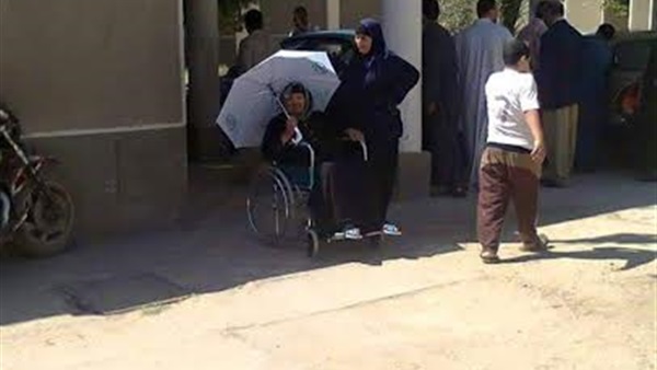  قافلة طبية لرش شوارع دشلوط   لمكافحة التيفود بأسيوط 