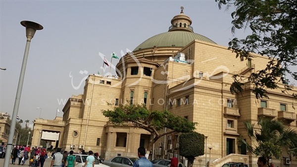بالصور.. جامعة القاهرة تتزين لاستقبال خادم الحرمين الشريفين