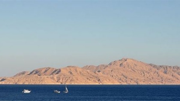 «العربية» : «خبراء مصريون» أكدوا ملكية السعودية لتيران وصنافير 