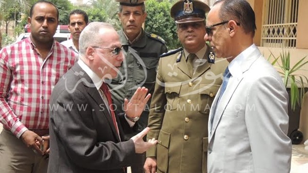 بالصور.. قافلة الطبيه للكشف على العاملين بهيئة الشرطه والمسجونين بسوهاج  
