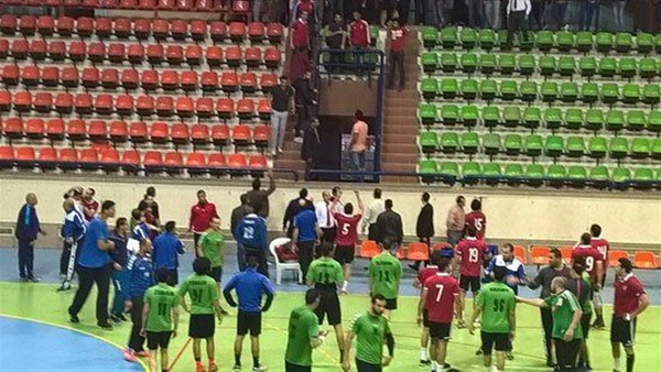 اتحاد كرة اليد يستدعى حكام مباراة الأهلى وسبورتنج للتحقيق 