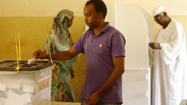 تواصل عمليات الاقتراع لليوم الثاني على استفتاء دارفور الإداري