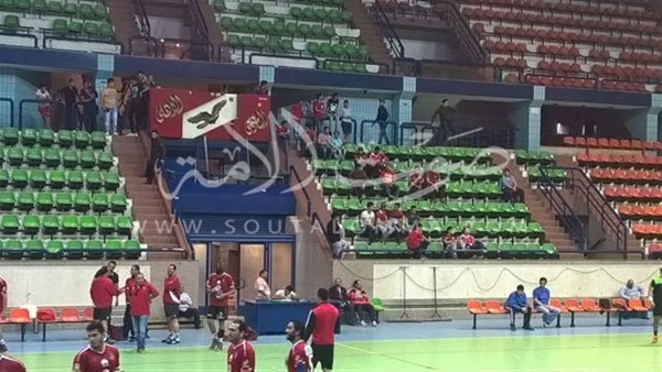 الألتراس يتجمع لمؤازرة الأهلي 