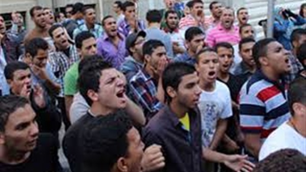  تظاهرات لطلاب الثانوية بالشرقية   للمطالبة بإلغاء نظام الغياب الإلكترونى 